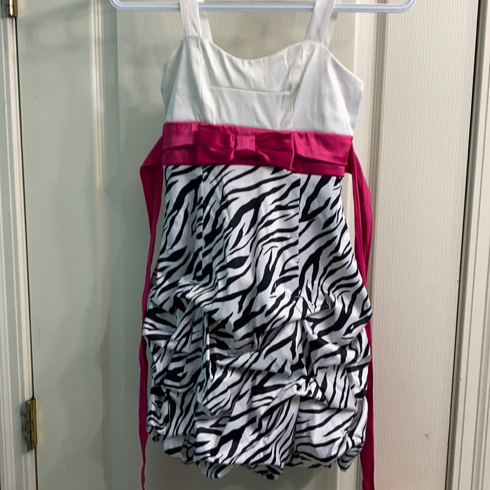 Tween short dress, tie in back
